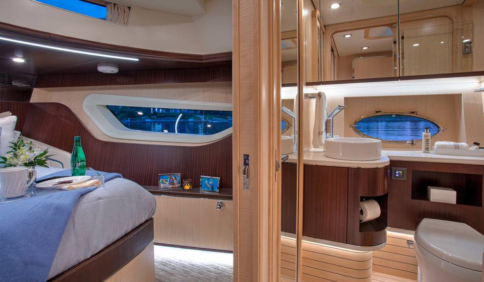 Image of bathroom in 50 Cruiser