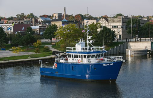 R/V ARCTICUS